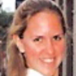 Meet your Posher, Erin elizabeth